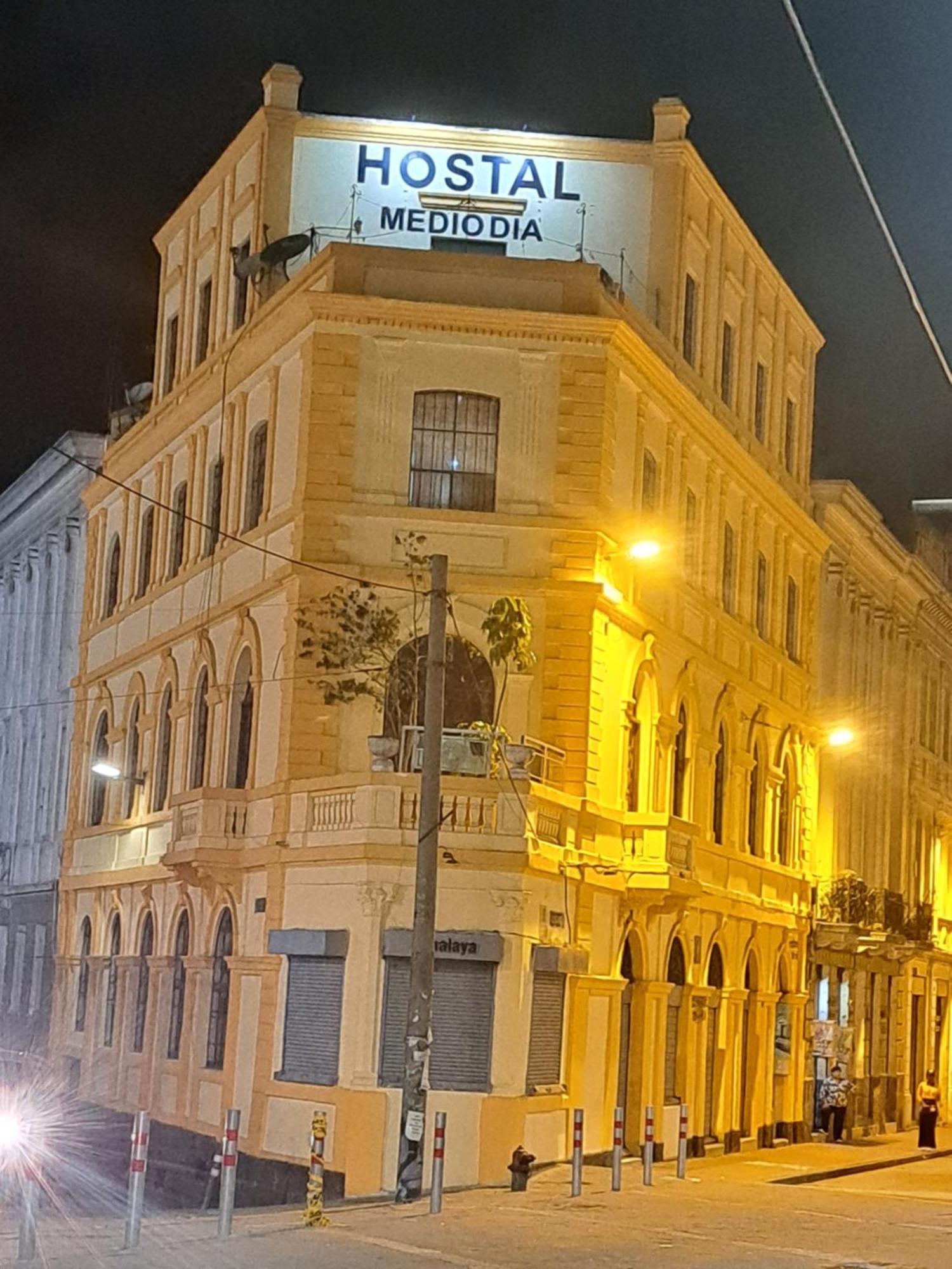 Hostal Mediodia Quito Luaran gambar