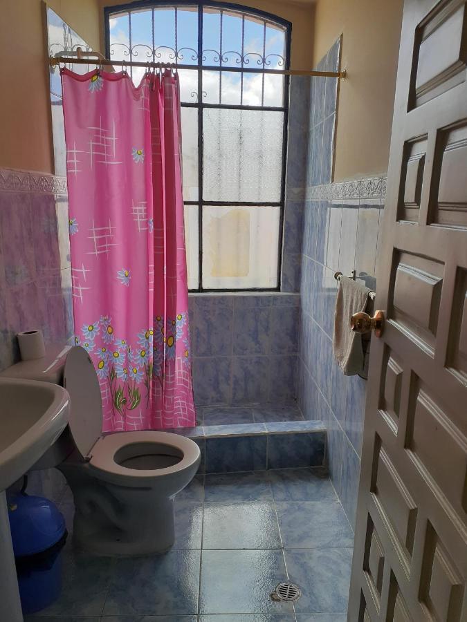 Hostal Mediodia Quito Luaran gambar