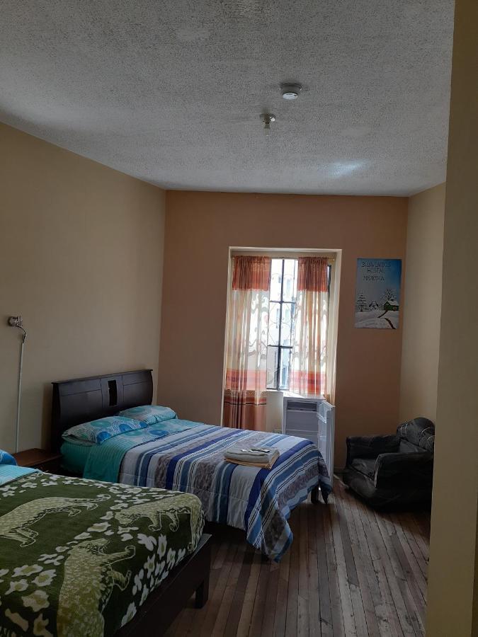 Hostal Mediodia Quito Luaran gambar